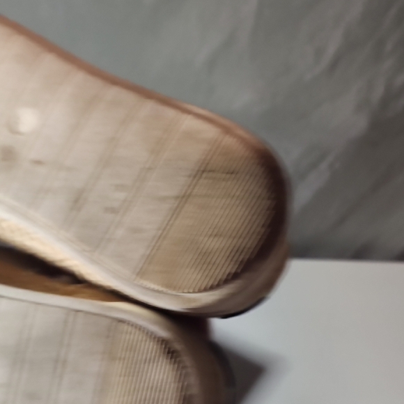 Crown Vintage Black and Cream Footwear - Picture 7 of 9